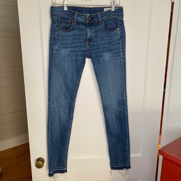 Rag & Bone Dre Raw Hem Mid-Rise Skinny Boyfriend Jeans in Coopers Blue - Size 28 - Picture 2 of 12
